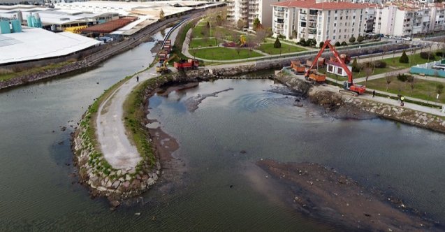 İzmir Çiğli Ataşehir Mahallesi’nde Büyük Çiğli Deresi çalışması