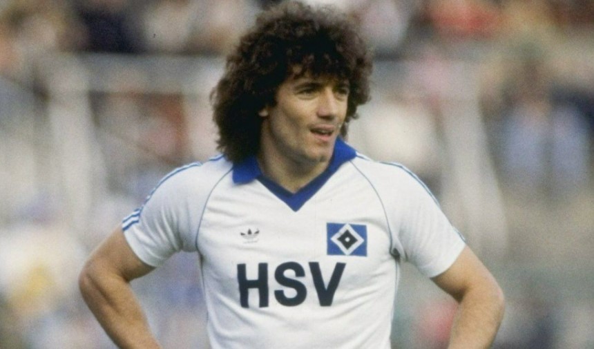 Kevin Keegan kariyeri boyunca kaç gol attı hangi takımlarda oynadı aslen nereli kimdir?