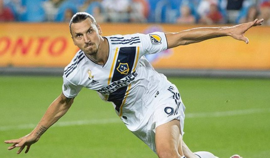 Zlatan Ibrahimovic aslen nereli kariyerinde toplam kaç gol attı hangi takımlarda oynadı?